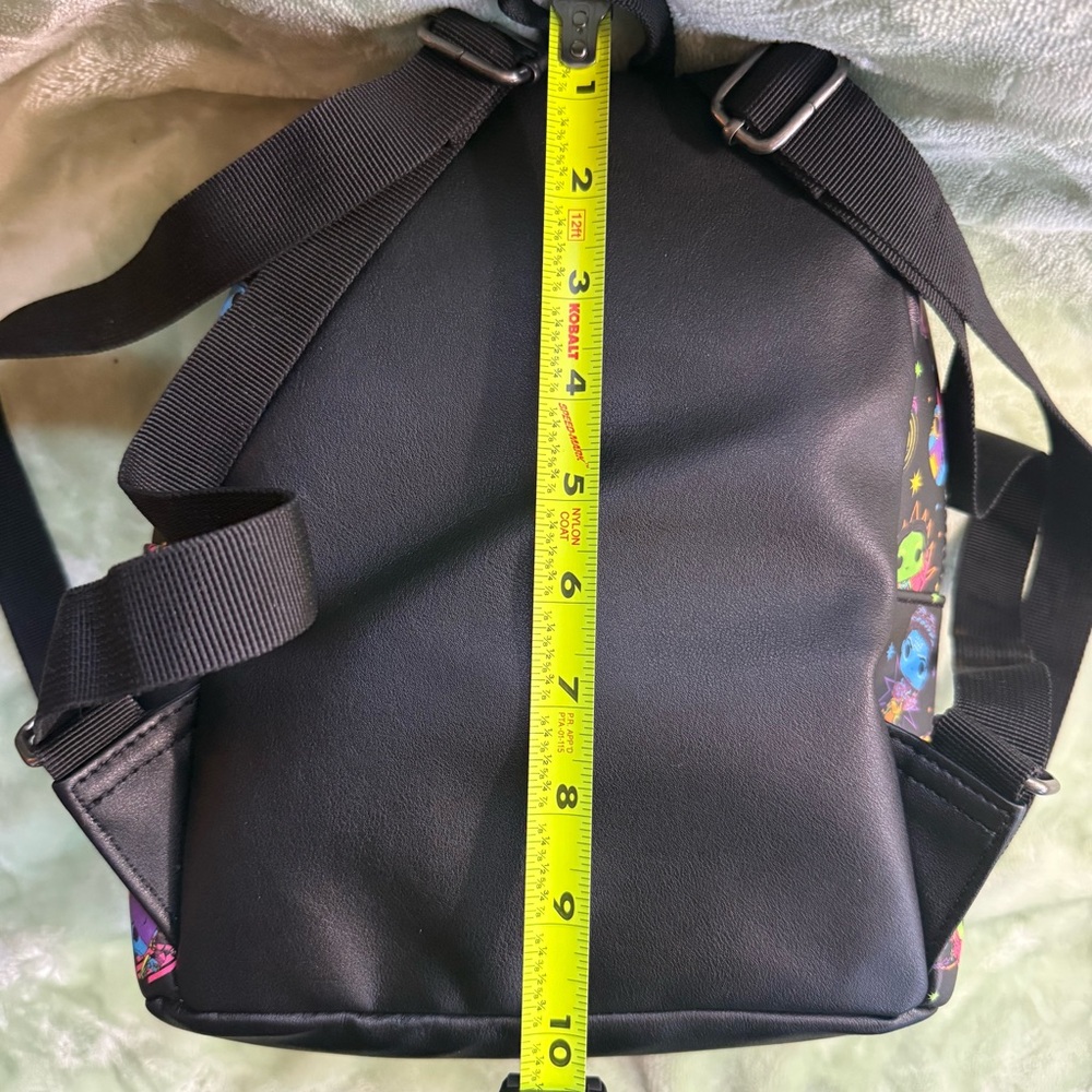 Funko POP Marvel: The Infinity Saga BLACKLIGHT Mini Backpack - Picture 4 of 10